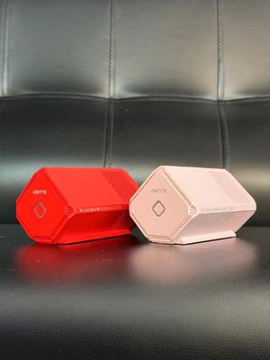 13 ชั่วโมง เวลาทํางาน 4800 MAh แบตเตอรี่ เครื่องทําความสะอาดอากาศรถยนต์เสียงต่ํา