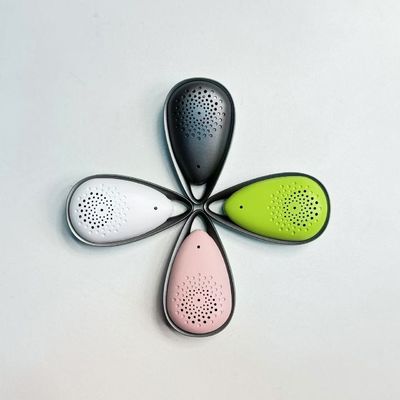 เครื่องล้างอากาศแบบพกพาและเบาๆ ที่ใส่ได้ ความจุแบตเตอรี่ 850 MAh 96*56*33mm ระดับเสียง 20dB A
